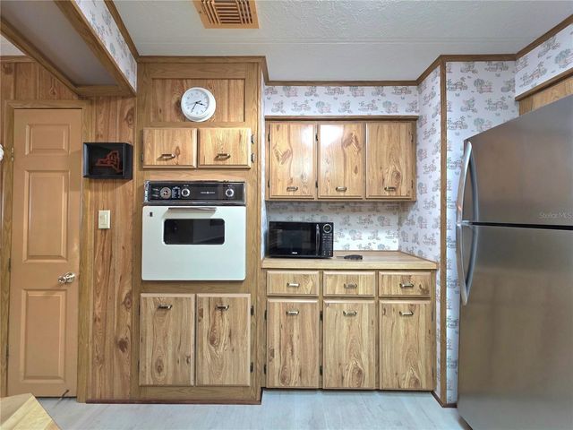 36713 JODI AVENUE, Zephyrhills, FL 33542