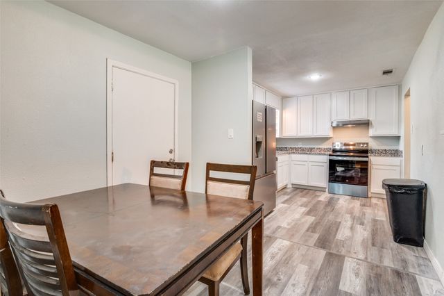 806 Highland Drive, Grand Prairie, TX 75051