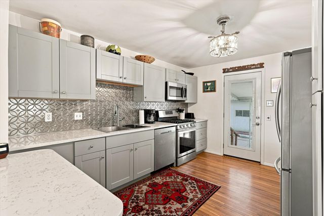 1605 Wilmoore Drive SE, Albuquerque, NM 87106