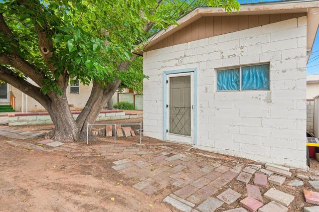 1605 Wilmoore Drive SE, Albuquerque, NM 87106