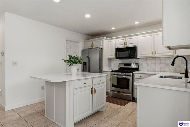 240 Camara Court, Elizabethtown, KY 42701