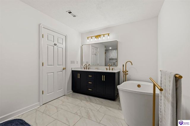 240 Camara Court, Elizabethtown, KY 42701
