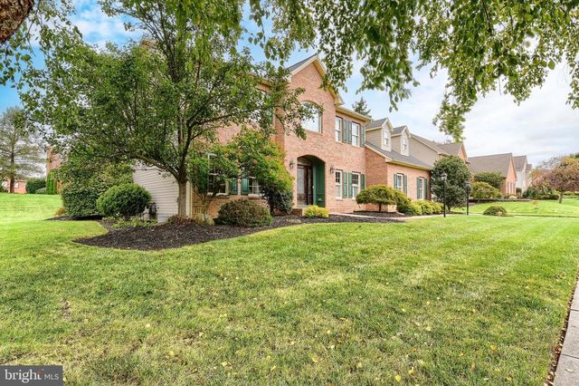 4980 WESTCHESTER DR, Harrisburg, PA 17112