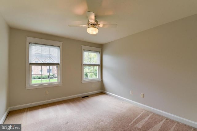 4980 WESTCHESTER DR, Harrisburg, PA 17112