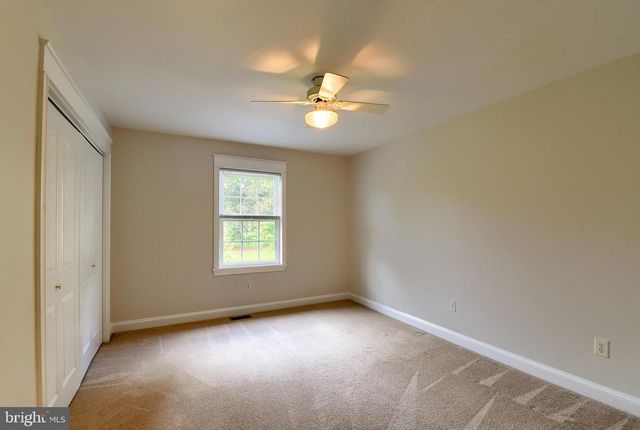 4980 WESTCHESTER DR, Harrisburg, PA 17112