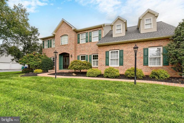 4980 WESTCHESTER DR, Harrisburg, PA 17112