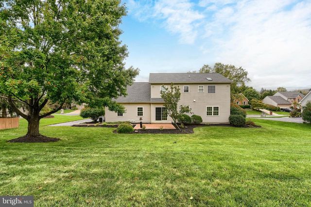 4980 WESTCHESTER DR, Harrisburg, PA 17112