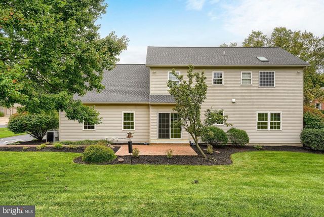 4980 WESTCHESTER DR, Harrisburg, PA 17112