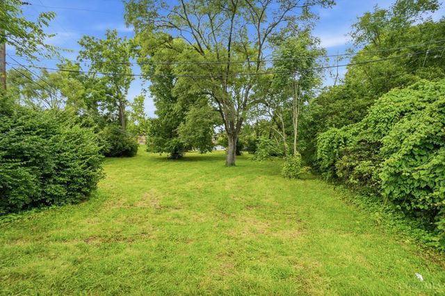 1143 Towne Street, Cincinnati, OH 45216