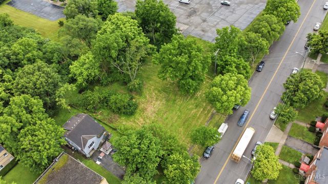 1143 Towne Street, Cincinnati, OH 45216