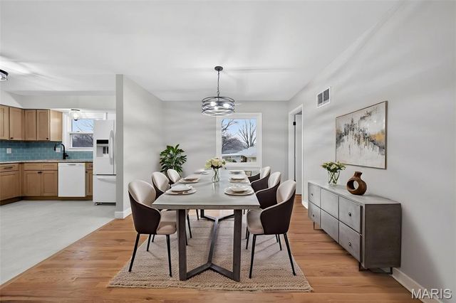 67 Strecker Road, Ellisville, MO 63011