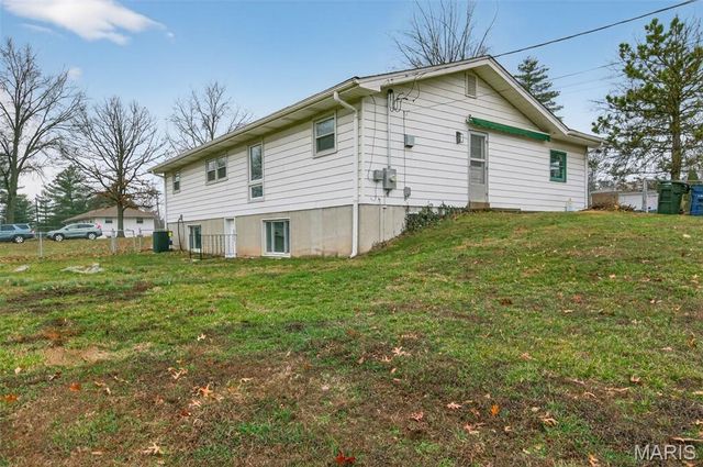 67 Strecker Road, Ellisville, MO 63011