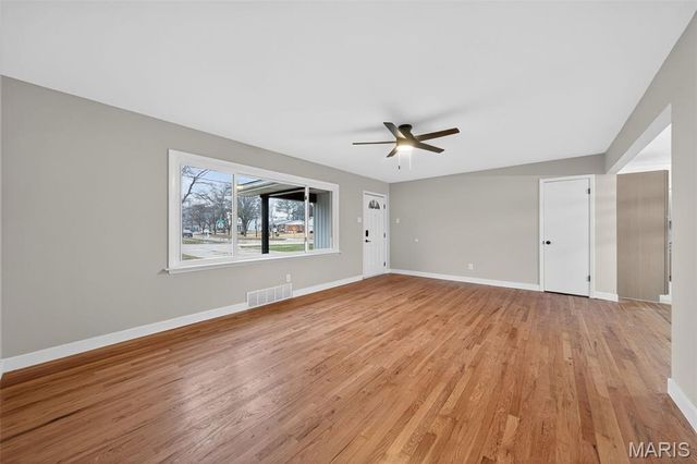 67 Strecker Road, Ellisville, MO 63011