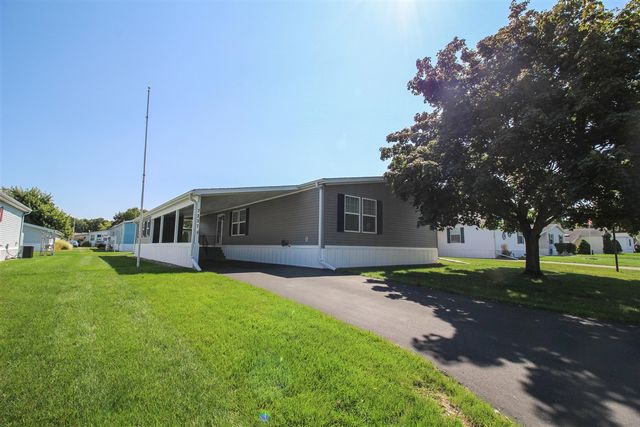 7237 White Oak Circle, Portage, MI 49002