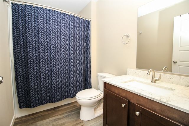 7237 White Oak Circle, Portage, MI 49002