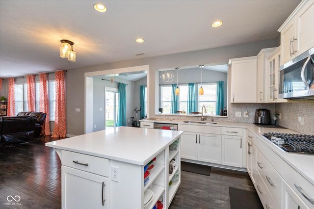 4501 Goose Rock Drive, Indianapolis, IN 46239