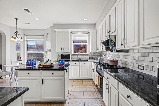 8234 Robertson Drive, Frisco, TX 75036