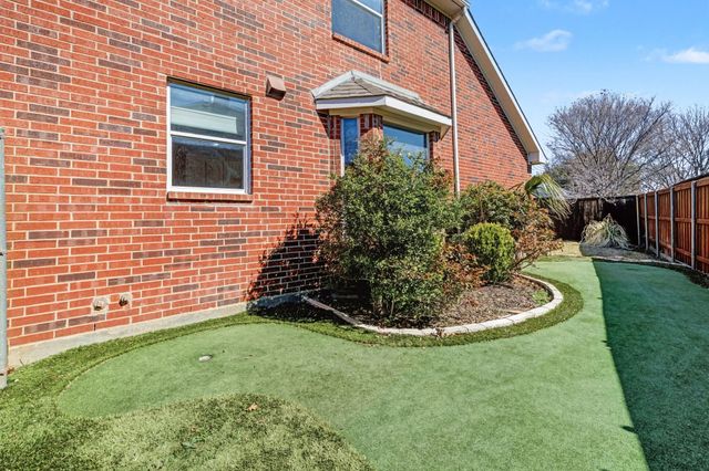 8234 Robertson Drive, Frisco, TX 75036