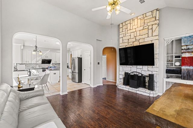 8234 Robertson Drive, Frisco, TX 75036