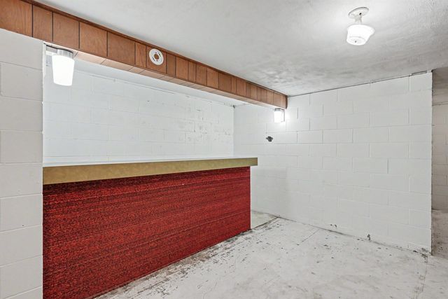 3715 Knoll Ridge Drive, Cedar Falls, IA 50613