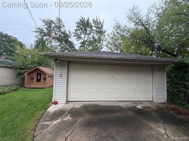 23835 Hollander Street, Dearborn, MI 48128