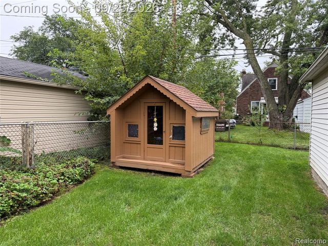 23835 Hollander Street, Dearborn, MI 48128