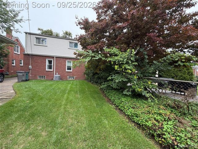 23835 Hollander Street, Dearborn, MI 48128