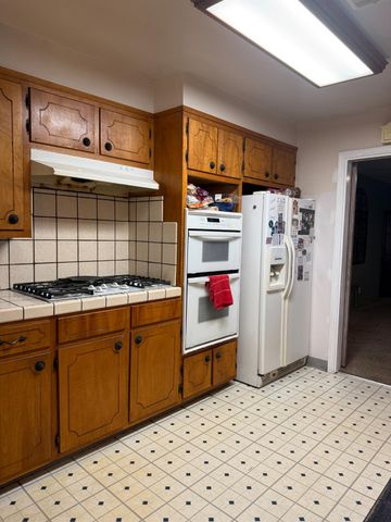 441 W Stanley Avenue, Reedley, CA 93654