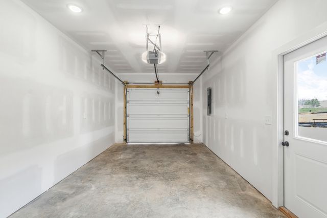 186 Charleston Ave, Pleasant View, TN 37146