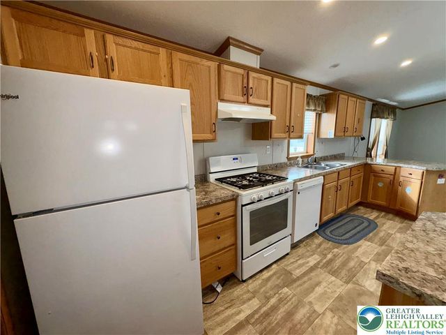 3267 2nd Avenue, North Whitehall Twp, PA 18069