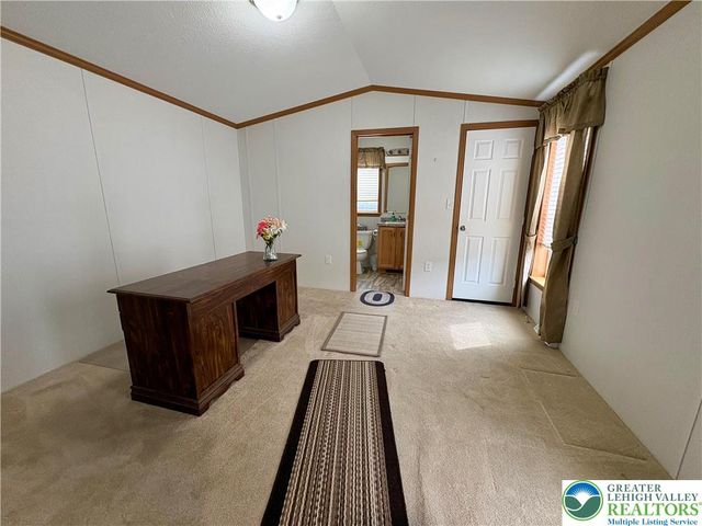 3267 2nd Avenue, North Whitehall Twp, PA 18069