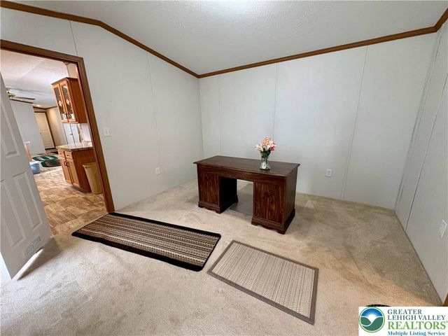 3267 2nd Avenue, North Whitehall Twp, PA 18069