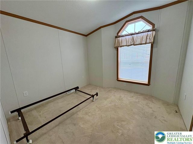 3267 2nd Avenue, North Whitehall Twp, PA 18069