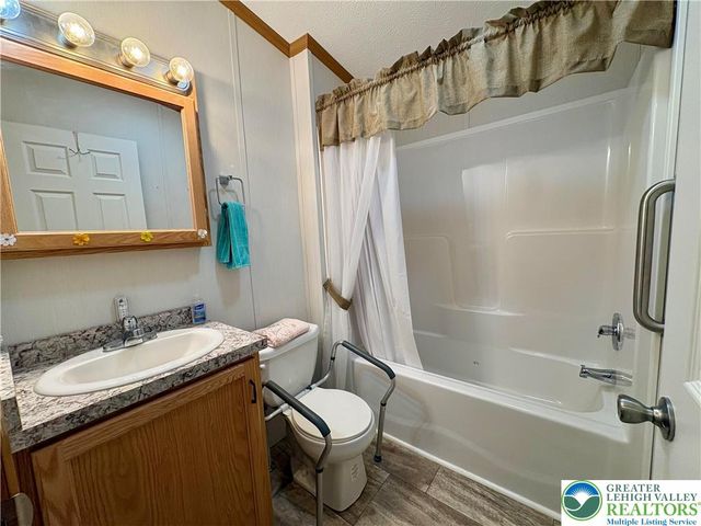 3267 2nd Avenue, North Whitehall Twp, PA 18069