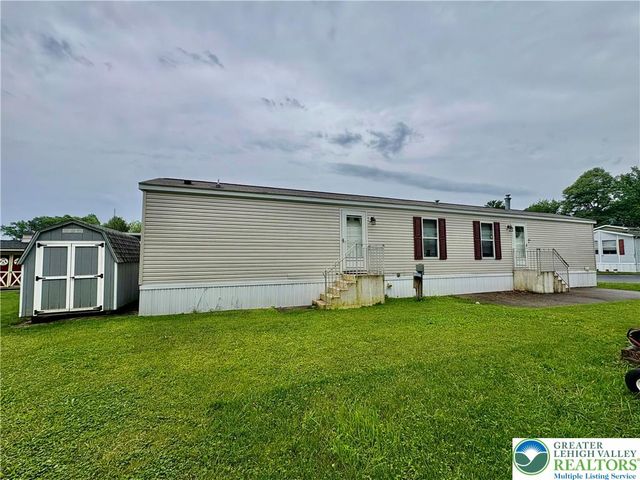 3267 2nd Avenue, North Whitehall Twp, PA 18069