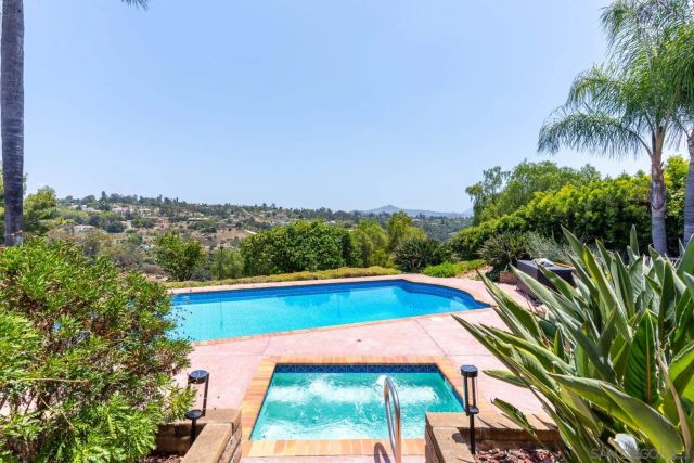 2422 Peet Lane, Escondido, CA 92025