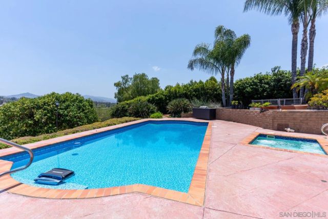 2422 Peet Lane, Escondido, CA 92025