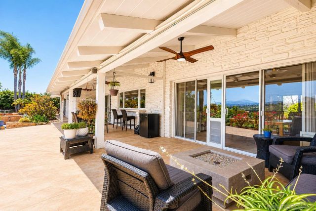 2422 Peet Lane, Escondido, CA 92025
