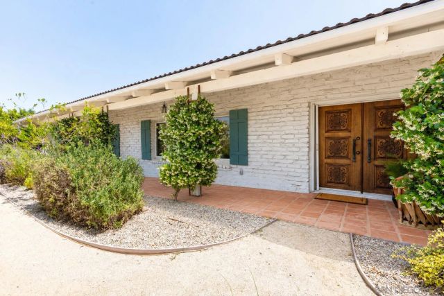 2422 Peet Lane, Escondido, CA 92025