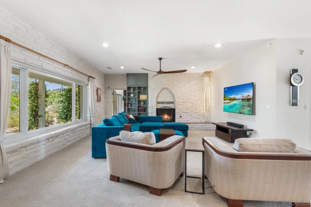 2422 Peet Lane, Escondido, CA 92025