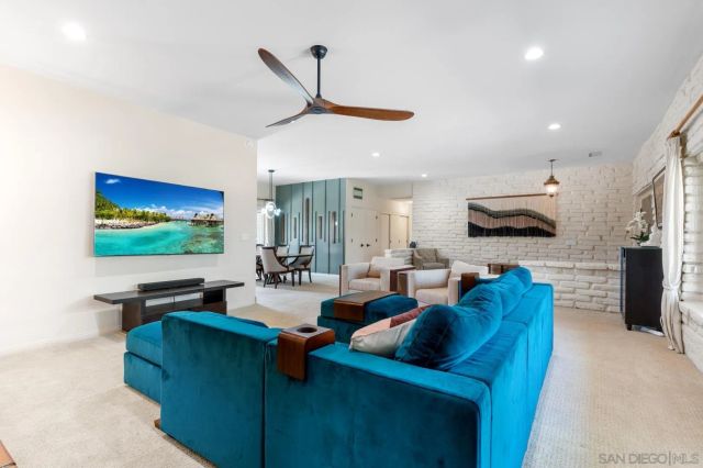 2422 Peet Lane, Escondido, CA 92025