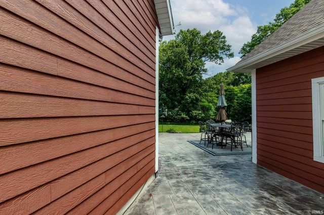 29591 Lakefield Court, Elkhart, IN 46514