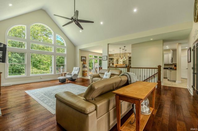 29591 Lakefield Court, Elkhart, IN 46514
