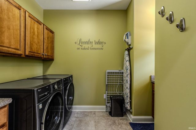 29591 Lakefield Court, Elkhart, IN 46514