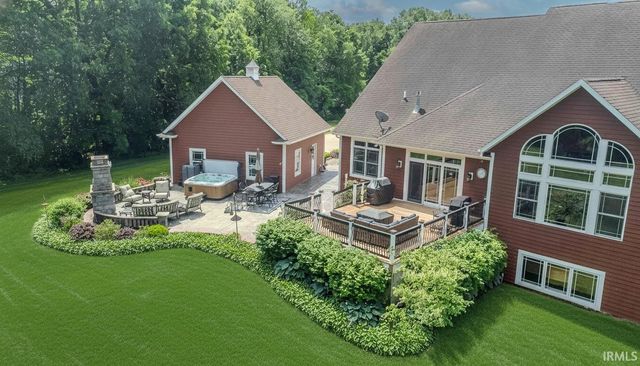29591 Lakefield Court, Elkhart, IN 46514