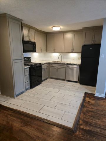 5203 Pensdale Street, Houston, TX 77033