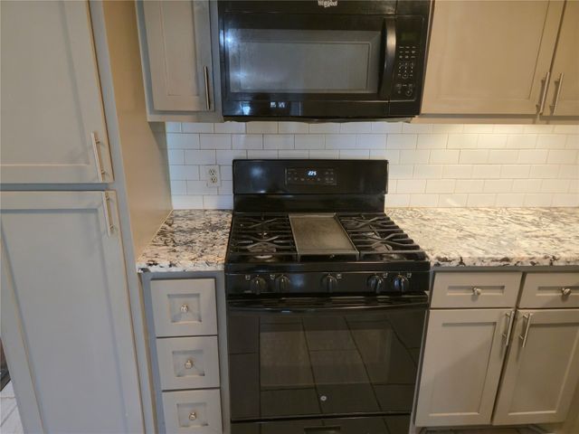 5203 Pensdale Street, Houston, TX 77033