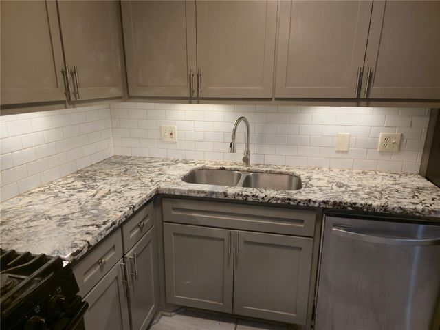 5203 Pensdale Street, Houston, TX 77033