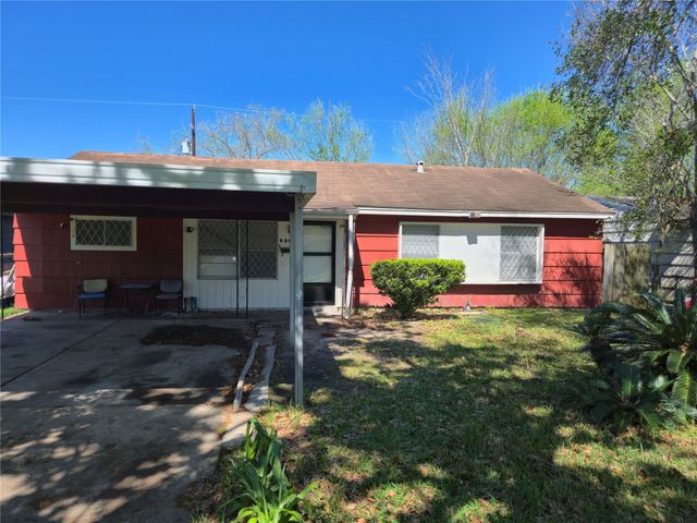5203 Pensdale Street, Houston, TX 77033