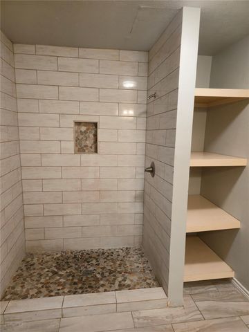 5203 Pensdale Street, Houston, TX 77033